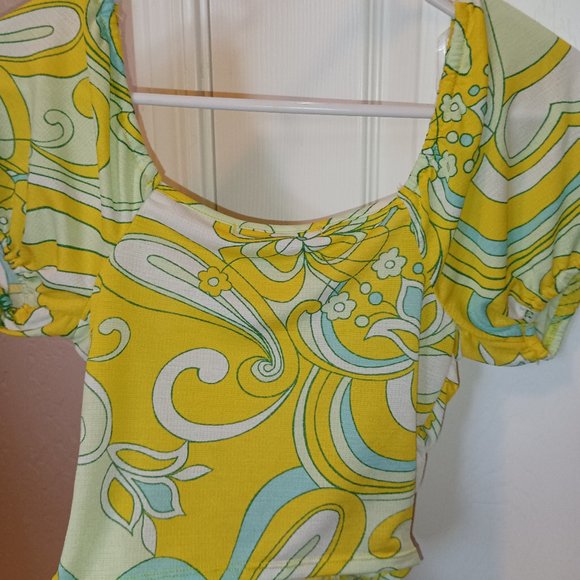 Top - Picture 2 of 3